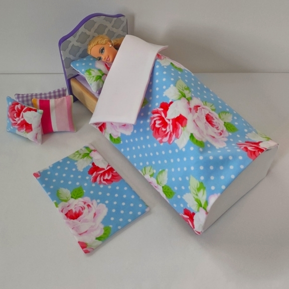 12 Inch Fashion Doll Bedding Set - Picture 3 of 5